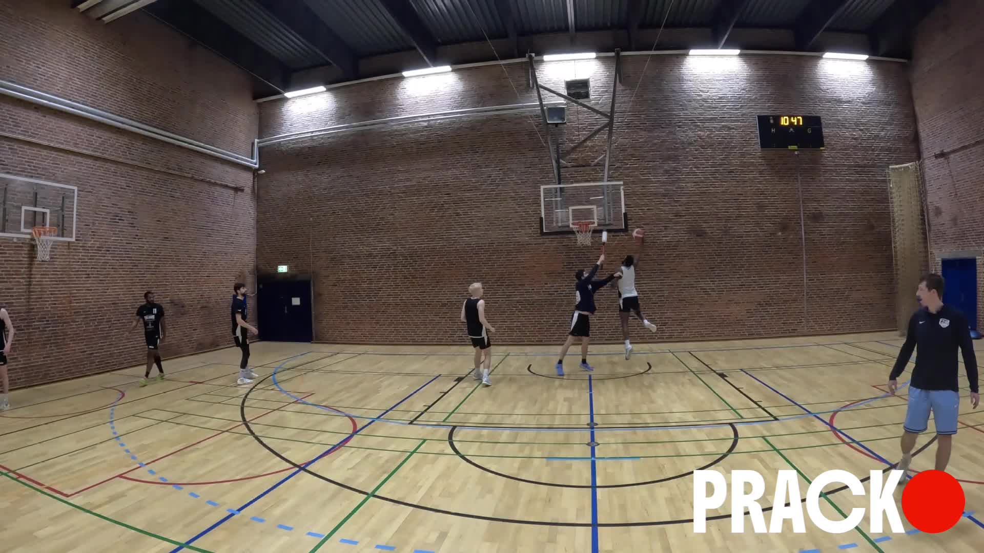 Pick and Roll Reads: guard to guard pocket step up finishes thumbnail