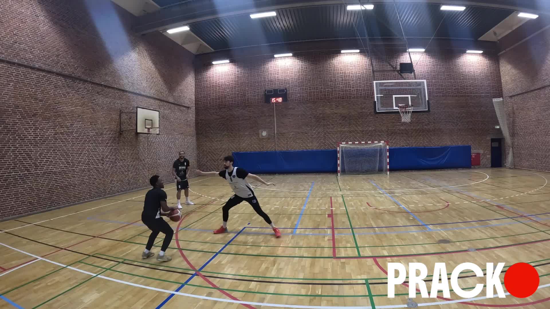 Closeout Defense: blind turn 1v2 contests thumbnail