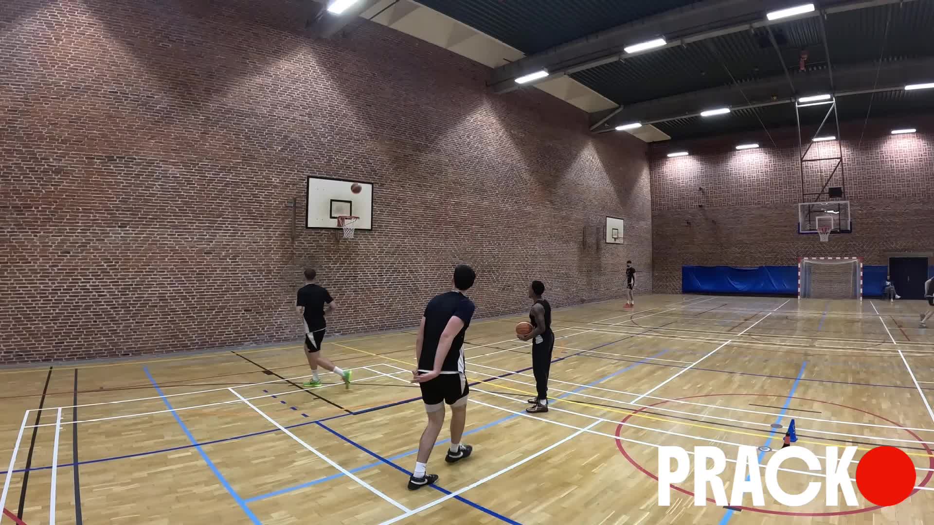 Off the Dribble Shooting: blind screen p/r pull up 3s thumbnail