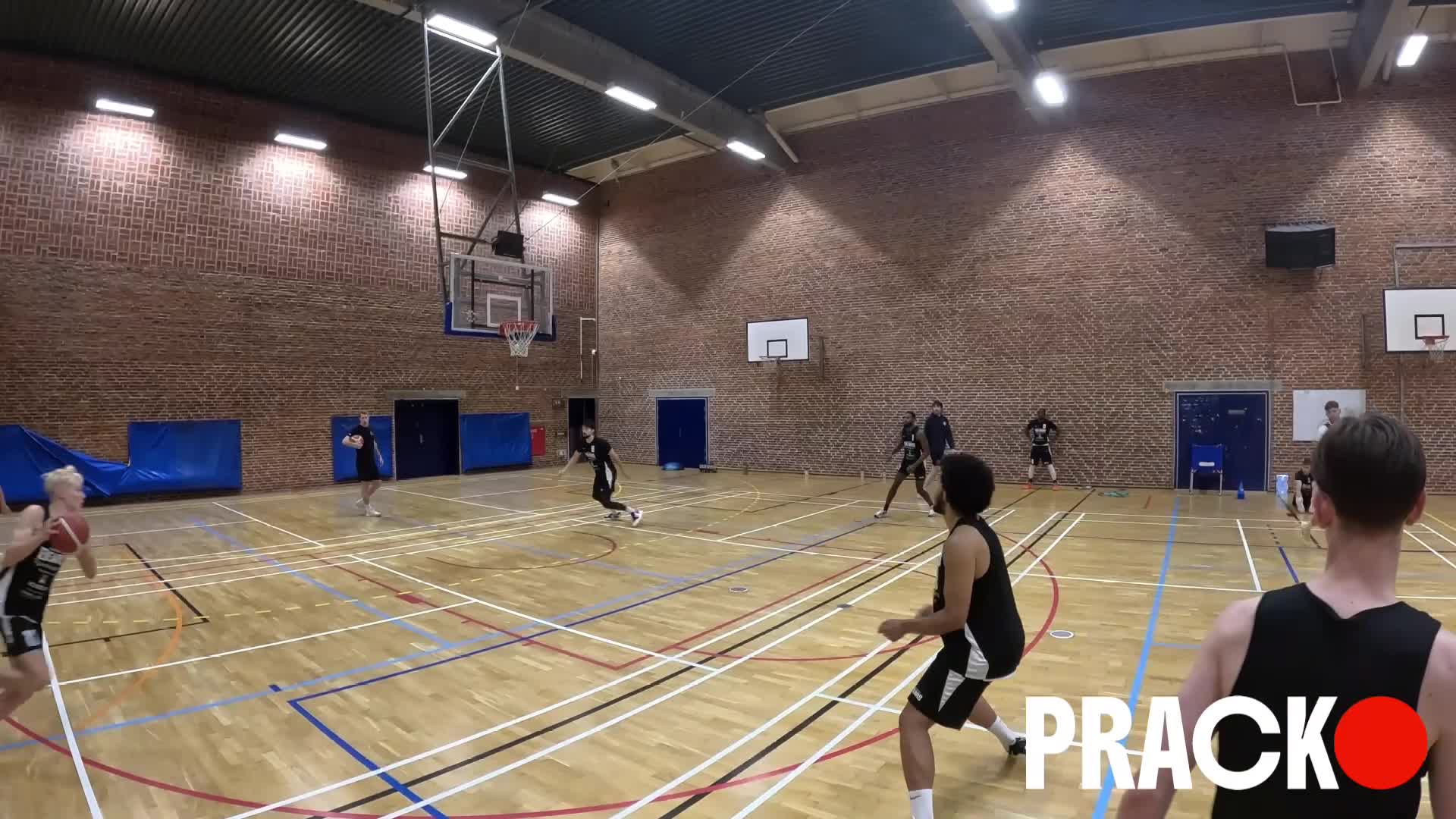 Pick and Roll Spacing: 4 man read and react thumbnail