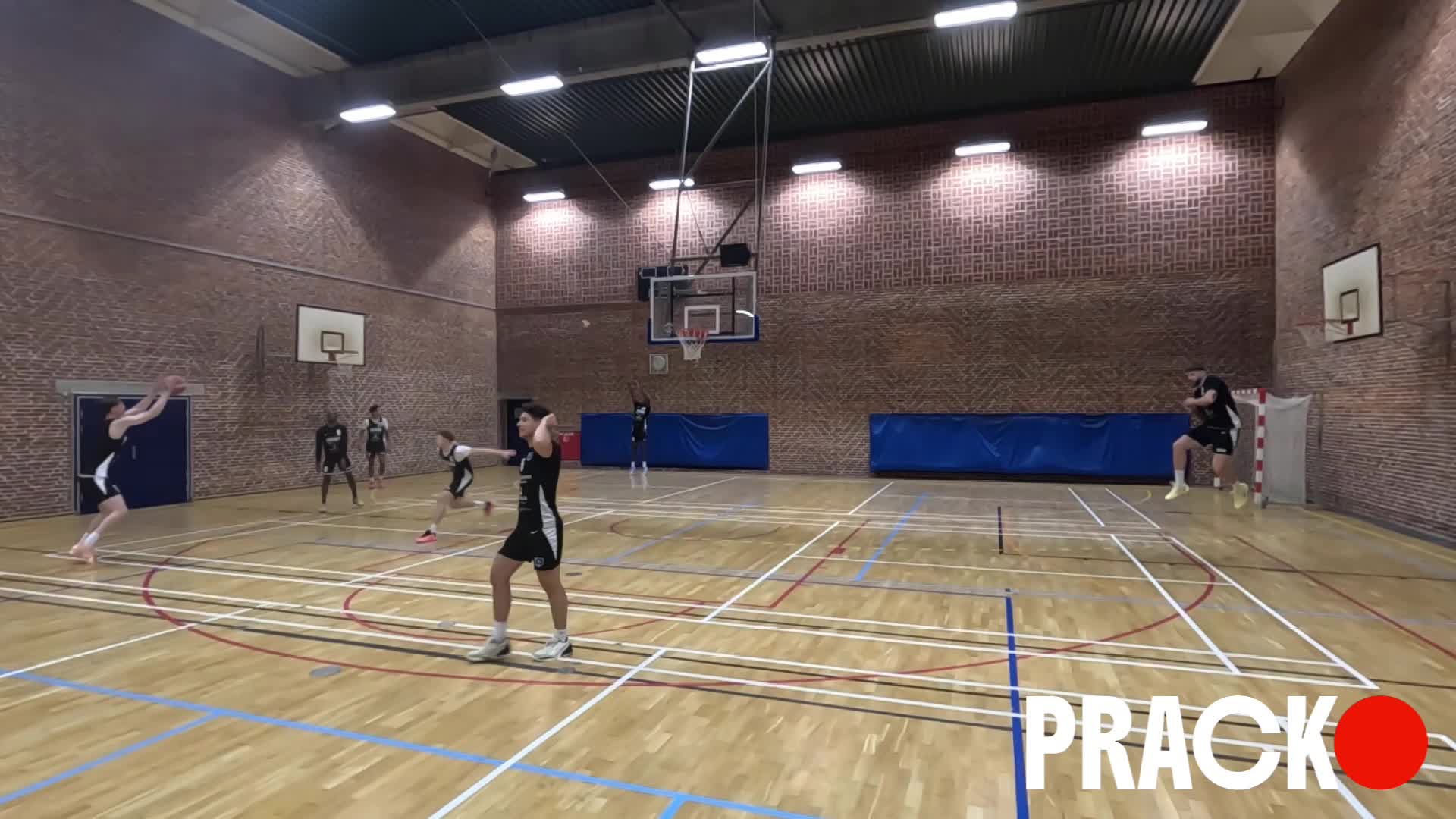 Contest Shooting: jump, kick, swing game thumbnail