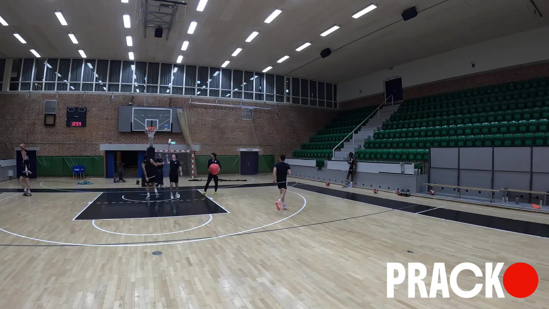 Dribble Drive: stampede vs bosu thumbnail