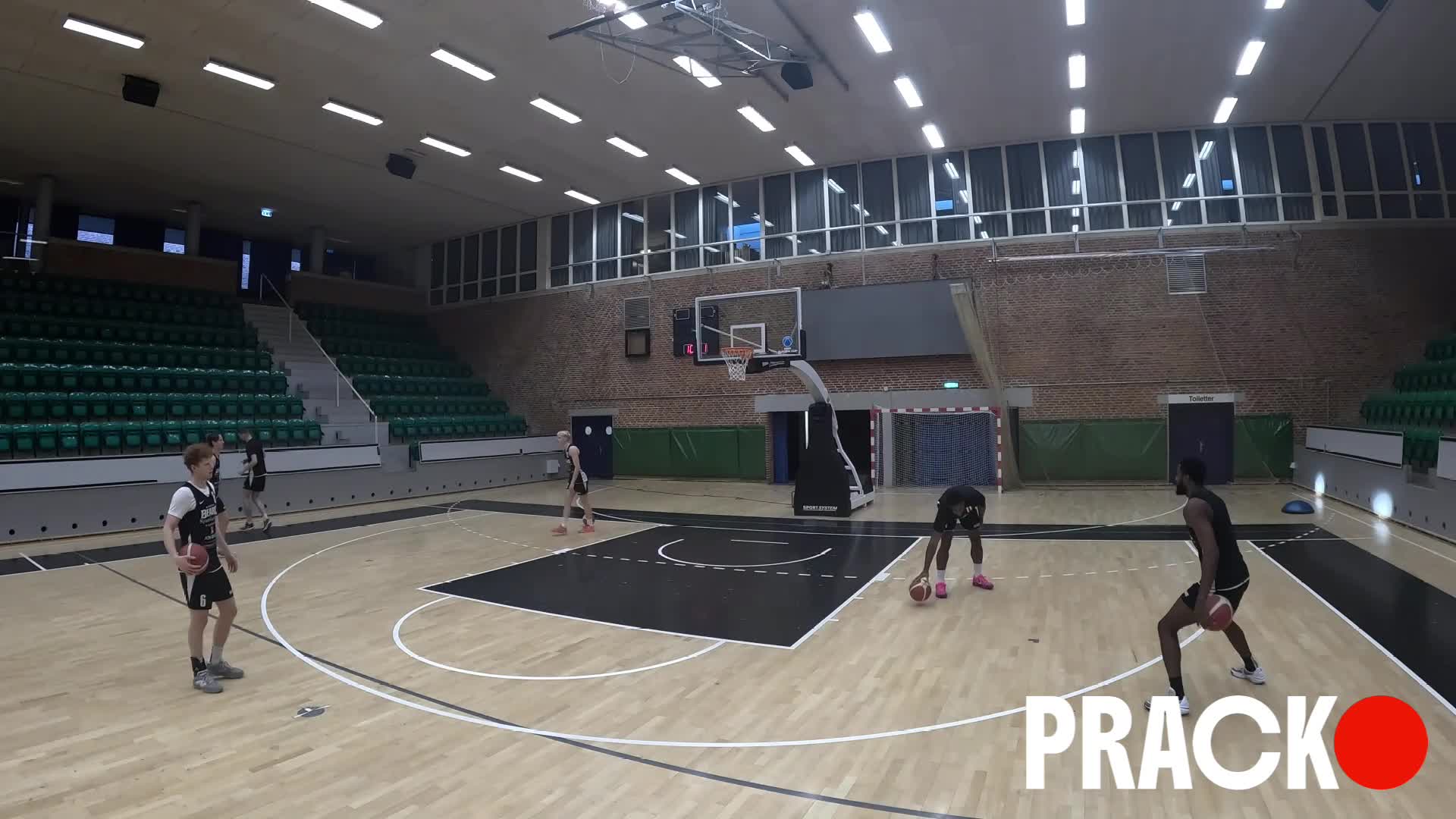 Passing: floor ball pick ups to advanced spray thumbnail