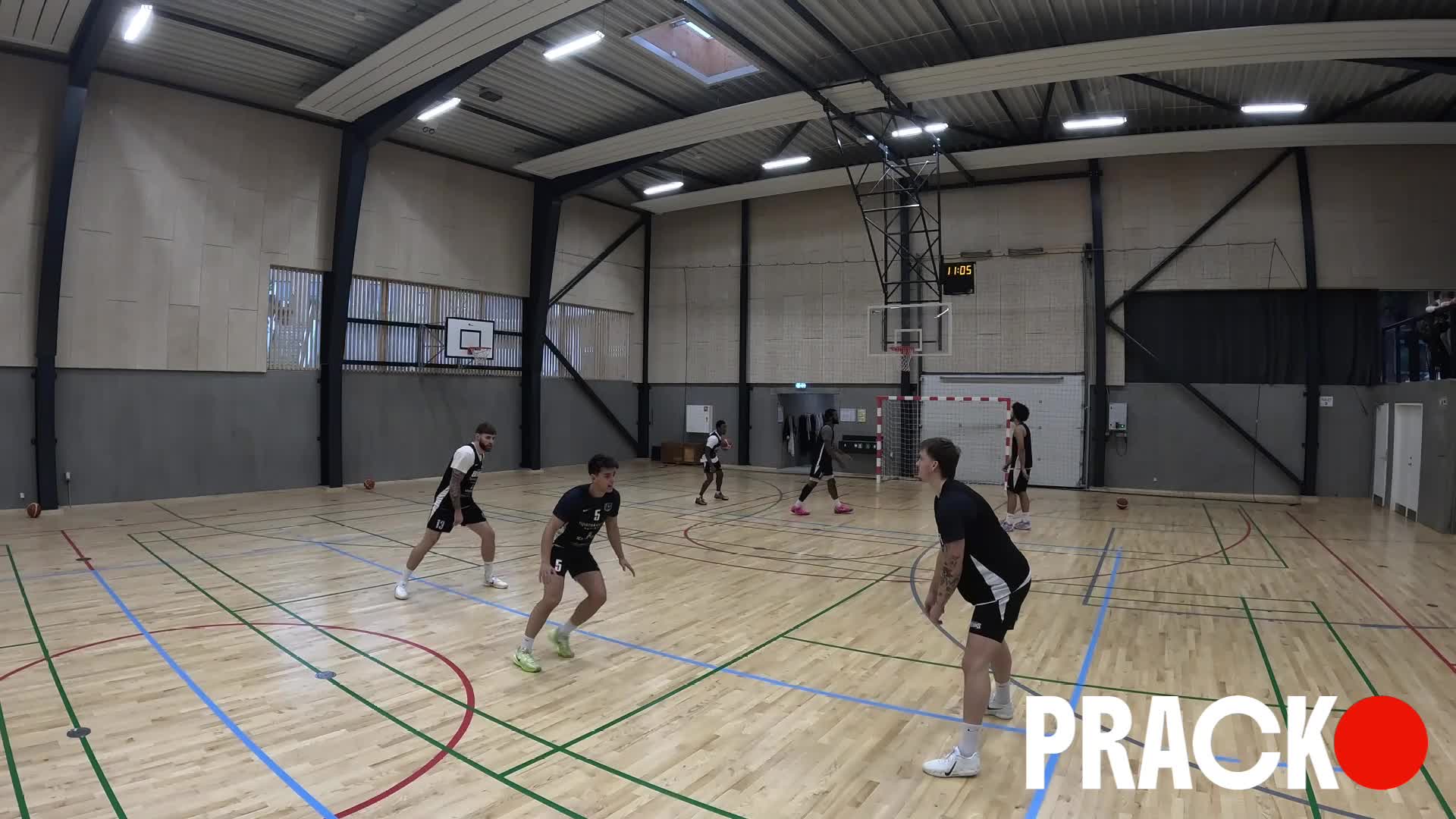 Passing: blind defender bounce pass drill thumbnail