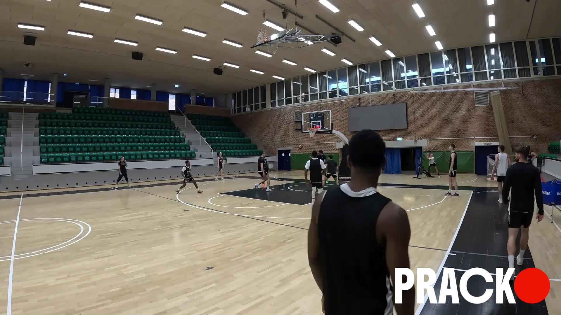 Closeout Defense: tika toka passing thumbnail